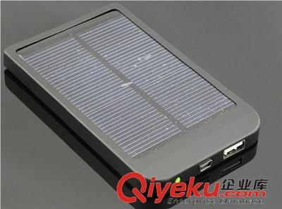 深圳市正益科技 工廠直銷太陽能移動電源與2600mA手機(jī)充電寶批發(fā)專家