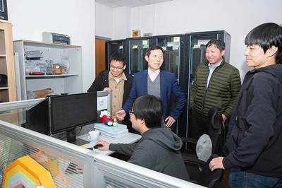 智慧防疫新突破 上海交大團隊為騰訊健康碼開發人臉識別技術，榮獲上海科技進步特等獎